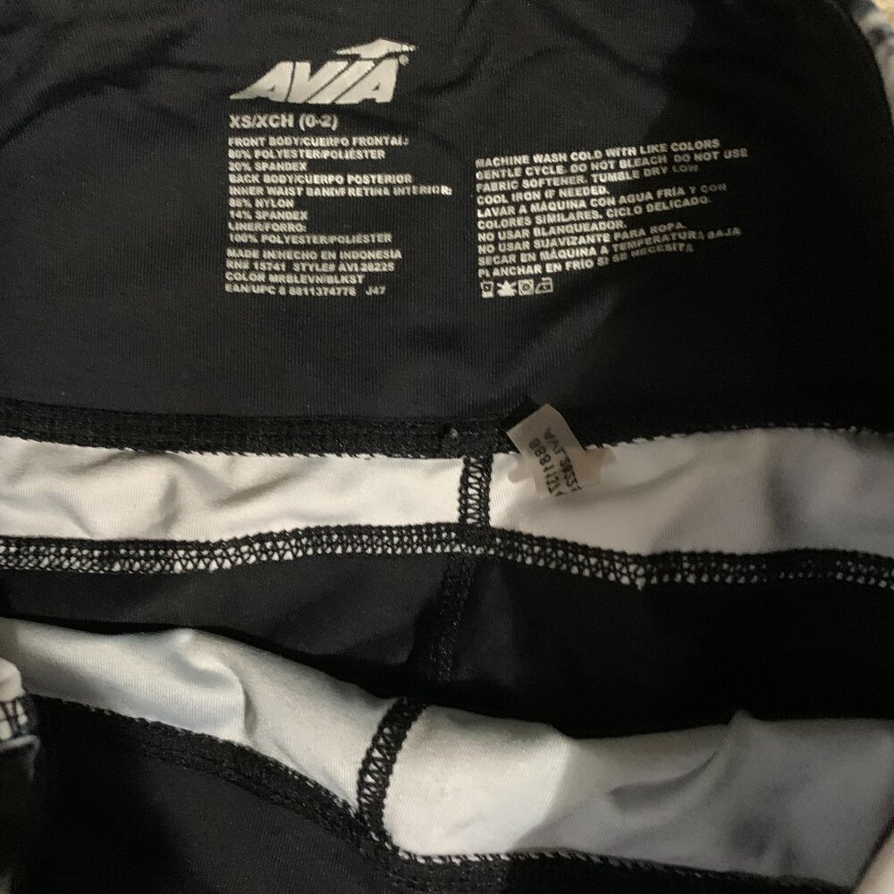 avia XS shorts - Picture 2 of 2